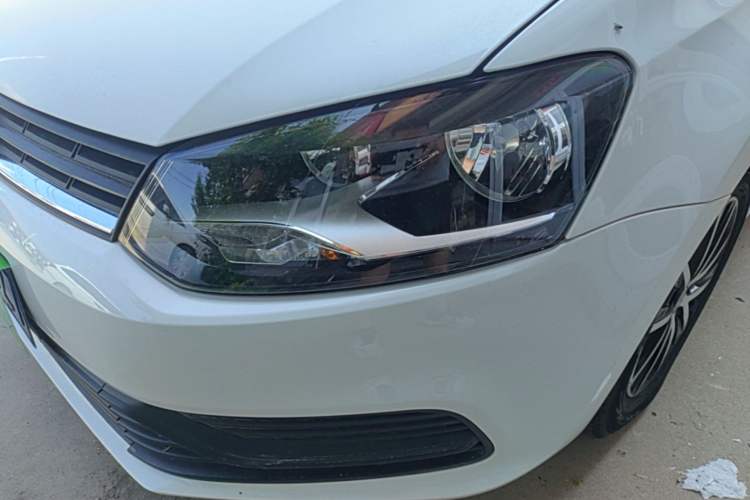 Used Volkswagen Polo 2016 1.4L Automatic Trendy Model Left Front Headlight