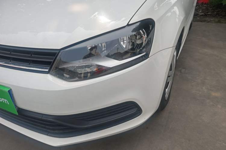 Used Volkswagen Polo 2016 1.4L Automatic Trendy Model Left Front Headlight