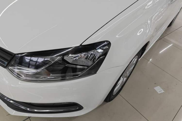 Used Volkswagen Polo 2016 1.6L Automatic Comfort Model Left Front Headlight