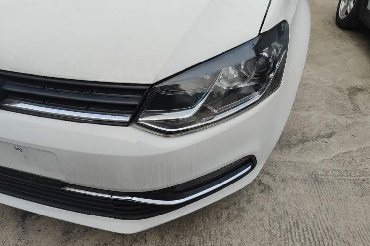 Used Volkswagen Polo 2016 1.6L Automatic Comfort Model Left Front Headlight