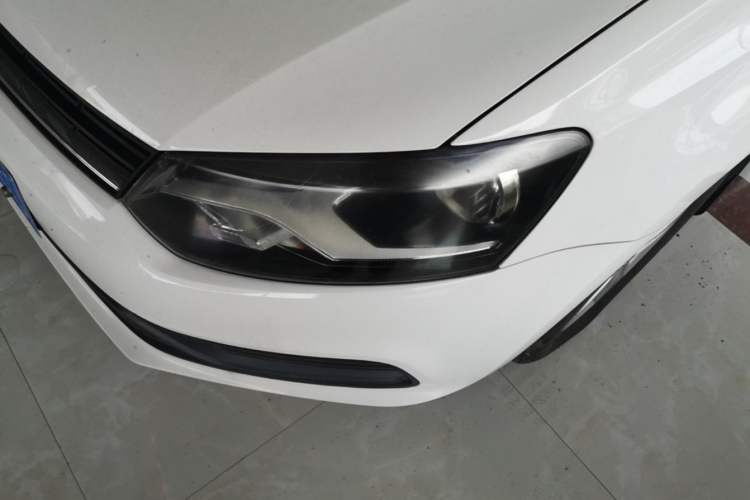 Used Volkswagen Polo 2016 1.4L Automatic Trendy Model Left Front Headlight