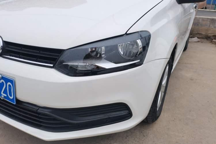 Used Volkswagen Polo 2016 1.4L Automatic Trendy Model Left Front Headlight