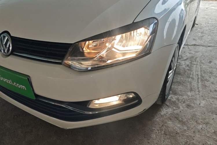 Used Volkswagen Polo 2016 1.6L Automatic Comfort Model Left Front Headlight