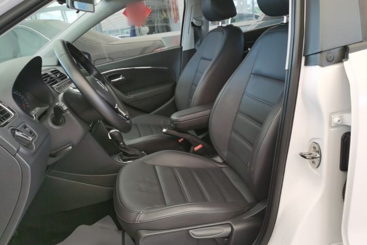 Used Volkswagen Polo 2016 1.6L Automatic Luxury Model Left Front Seat