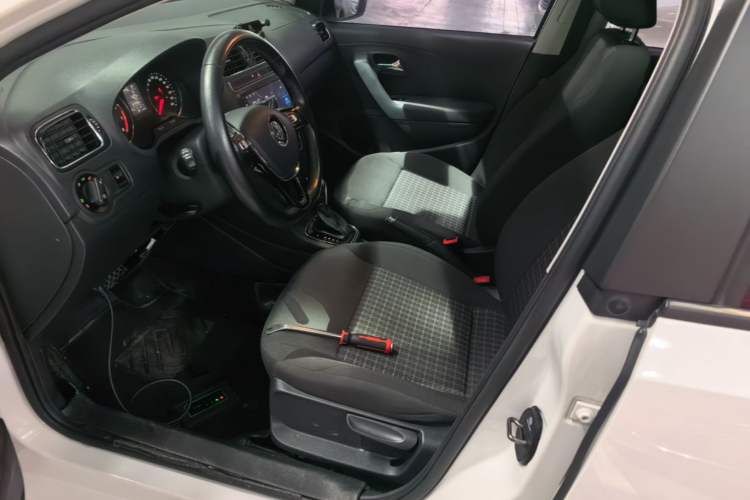 Used Volkswagen Polo 2016 1.6L Automatic Comfort Model Left Front Seat