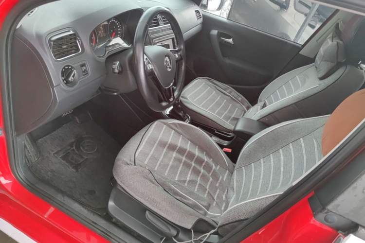 Used Volkswagen Polo 2016 1.6L Automatic Comfort Model Left Front Seat