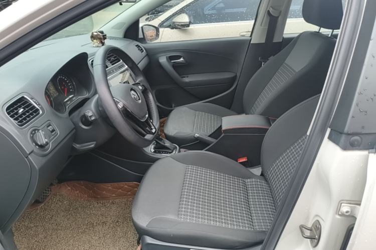 Used Volkswagen Polo 2016 1.6L Automatic Comfort Model Left Front Seat