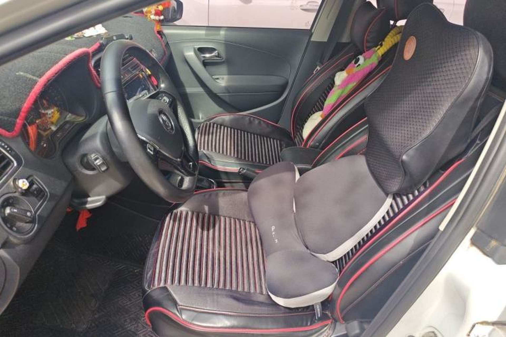 Used Volkswagen Polo 2016 1.6L Automatic Comfort Model Left Front Seat