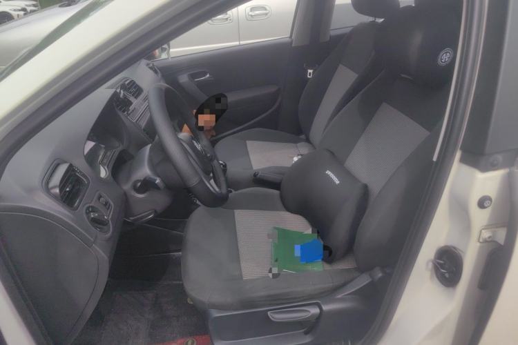 Used Volkswagen Polo 2016 1.4L Manual Fashion Model Left Front Seat