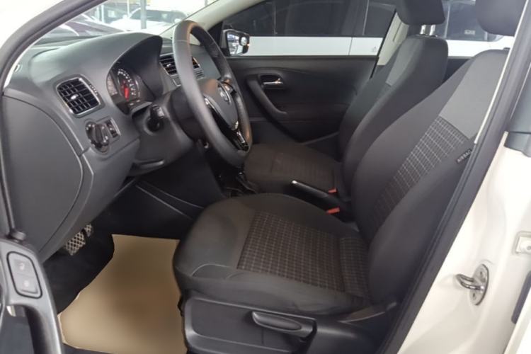 Used Volkswagen Polo 2016 1.6L Automatic Comfort Model Left Front Seat