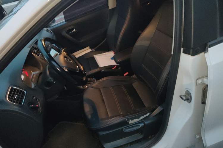Used Volkswagen Polo 2016 1.6L Automatic Comfort Model Left Front Seat