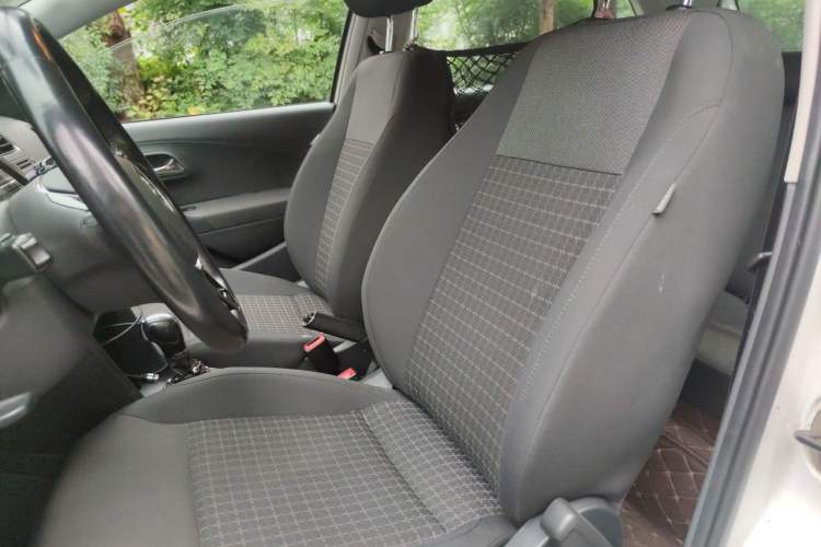 Used Volkswagen Polo 2016 1.6L Automatic Comfort Model Left Front Seat