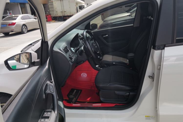 Used Volkswagen Polo 2016 1.6L Automatic Comfort Model Left Front Seat