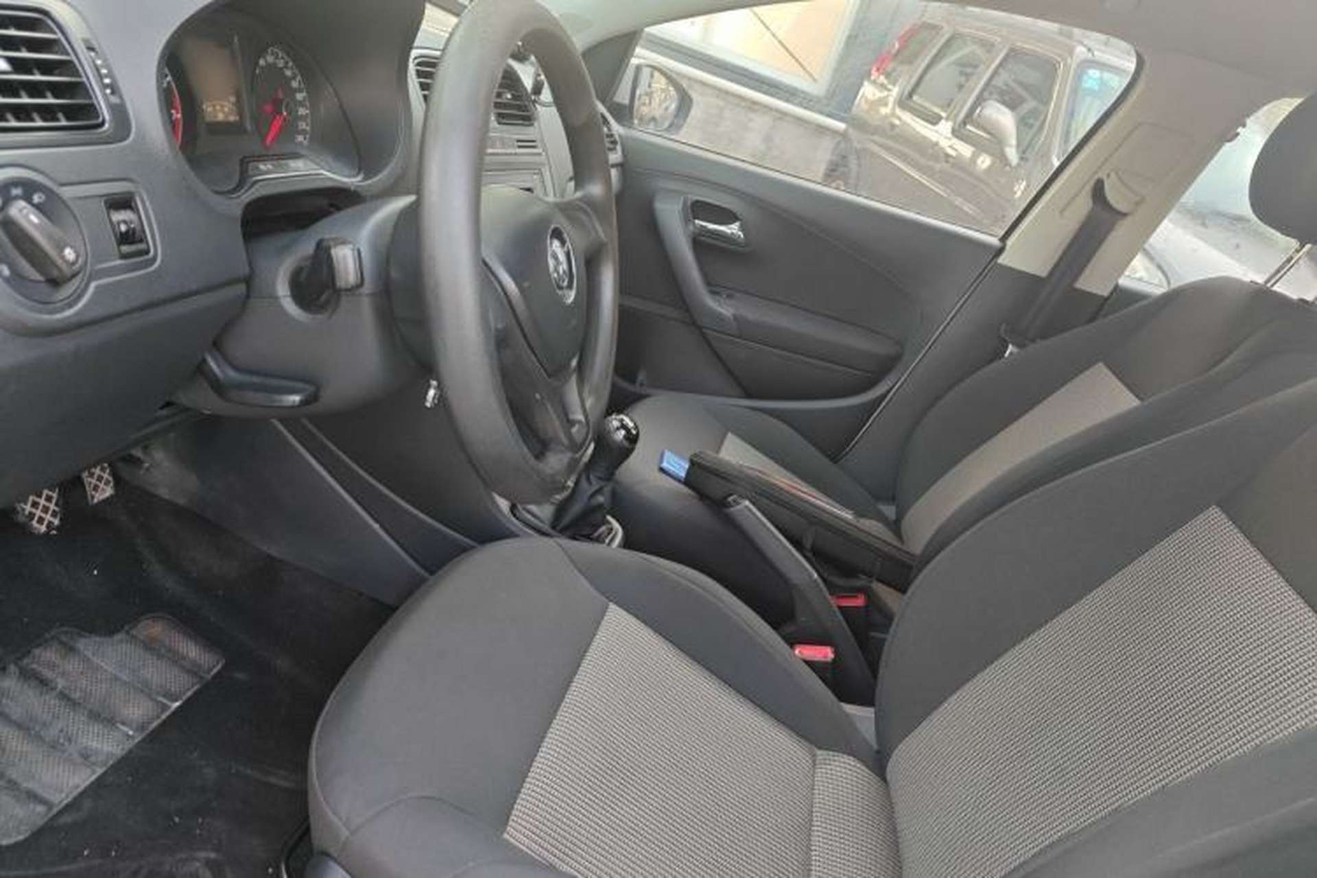 Used Volkswagen Polo 2016 1.4L Manual Fashion Model Left Front Seat