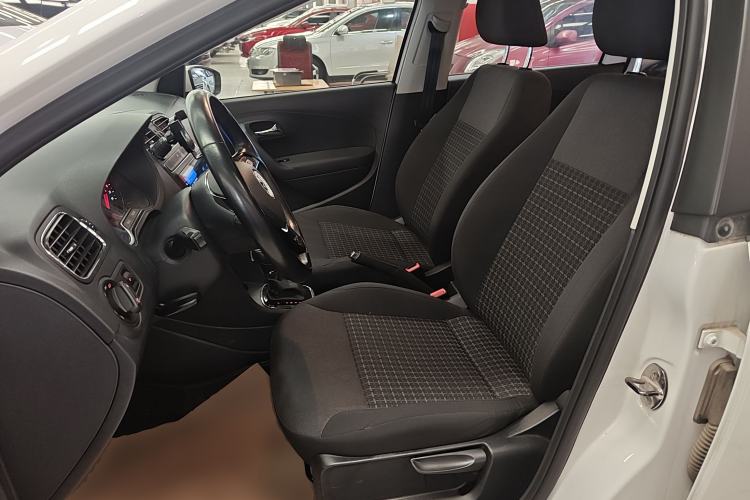 Used Volkswagen Polo 2016 1.6L Automatic Comfort Model Left Front Seat