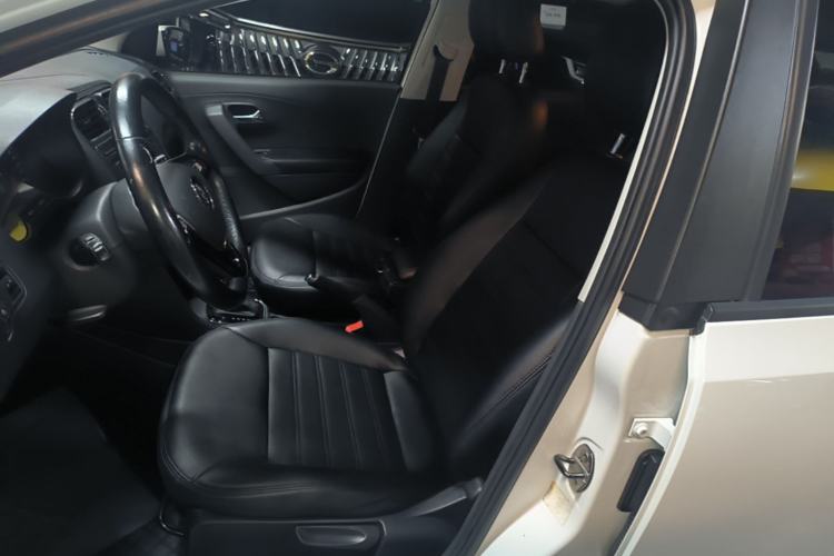 Used Volkswagen Polo 2016 1.6L Automatic Comfort Model Left Front Seat