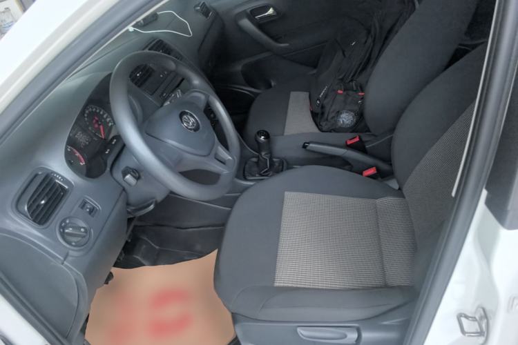 Used Volkswagen Polo 2016 1.4L Manual Fashion Model Left Front Seat
