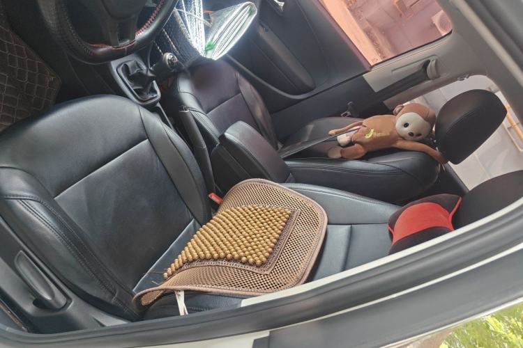 Used Volkswagen Polo 2016 1.4L Manual Fashion Model Left Front Seat