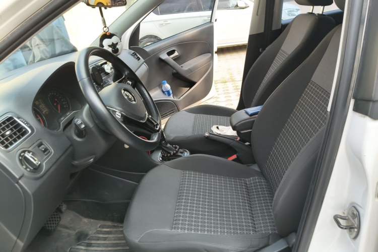 Used Volkswagen Polo 2016 1.6L Automatic Comfort Model Left Front Seat