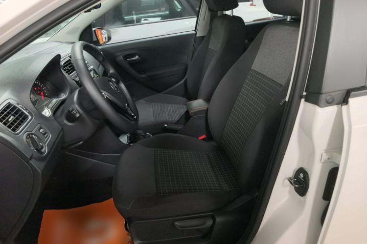 Used Volkswagen Polo 2016 1.6L Automatic Comfort Model Left Front Seat