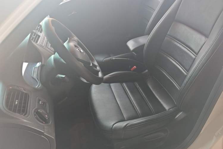 Used Volkswagen Polo 2016 1.4L Manual Fashion Model Left Front Seat