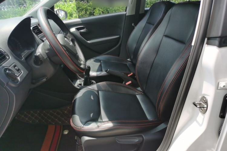 Used Volkswagen Polo 2016 1.4L Manual Fashion Model Left Front Seat
