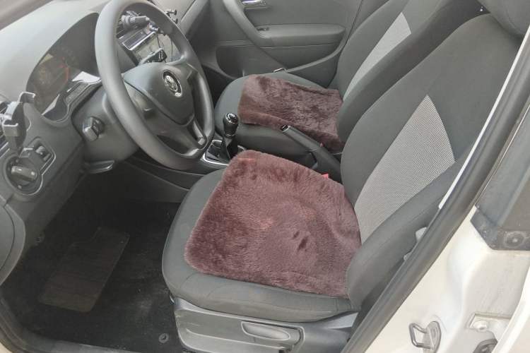 Used Volkswagen Polo 2016 1.4L Manual Fashion Model Left Front Seat