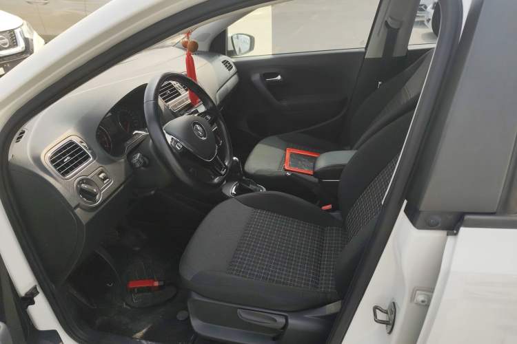Used Volkswagen Polo 2016 1.6L Automatic Comfort Model Left Front Seat