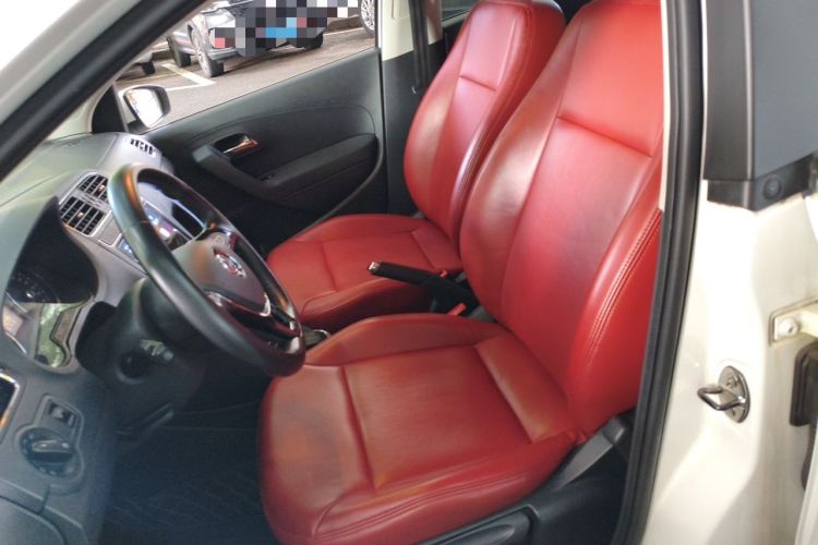 Used Volkswagen Polo 2016 1.6L Automatic Comfort Model Left Front Seat