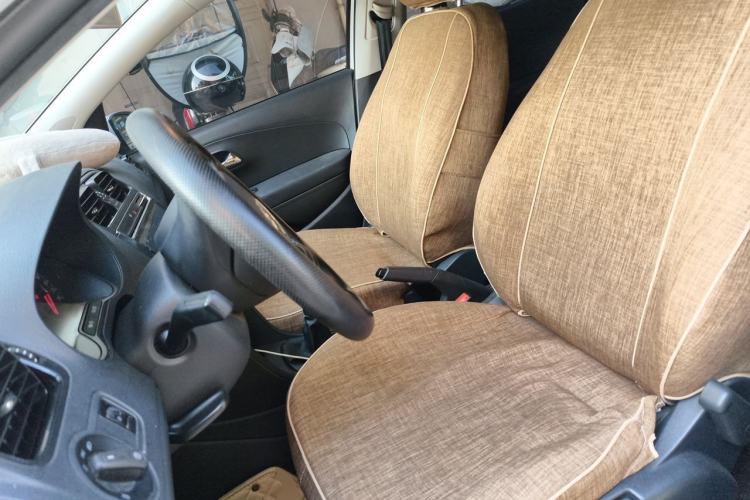 Used Volkswagen Polo 2016 1.4L Manual Fashion Model Left Front Seat