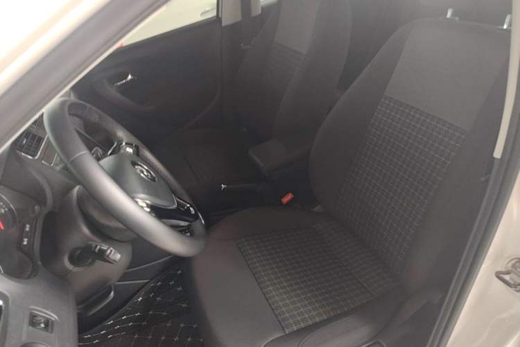 Used Volkswagen Polo 2016 1.6L Automatic Comfort Model Left Front Seat