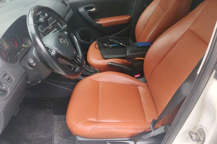 Used Volkswagen Polo 2016 1.6L Automatic Comfort Model Left Front Seat