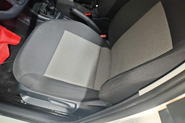 Used Volkswagen Polo 2016 1.4L Manual Fashion Model Left Front Seat