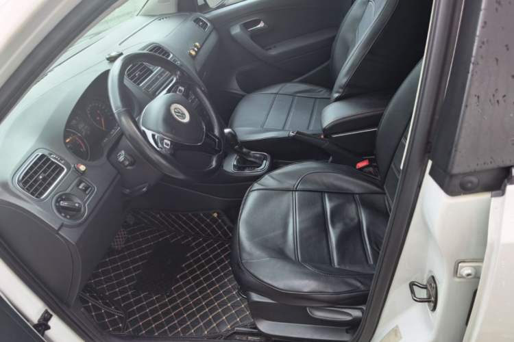 Used Volkswagen Polo 2016 1.6L Automatic Comfort Model Left Front Seat