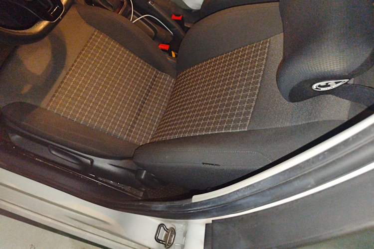 Used Volkswagen Polo 2016 1.6L Automatic Comfort Model Left Front Seat