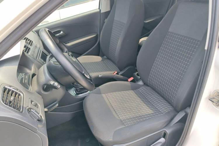 Used Volkswagen Polo 2016 1.6L Automatic Comfort Model Left Front Seat