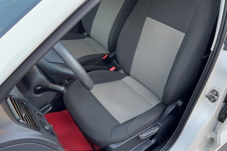 Used Volkswagen Polo 2016 1.4L Manual Fashion Model Left Front Seat