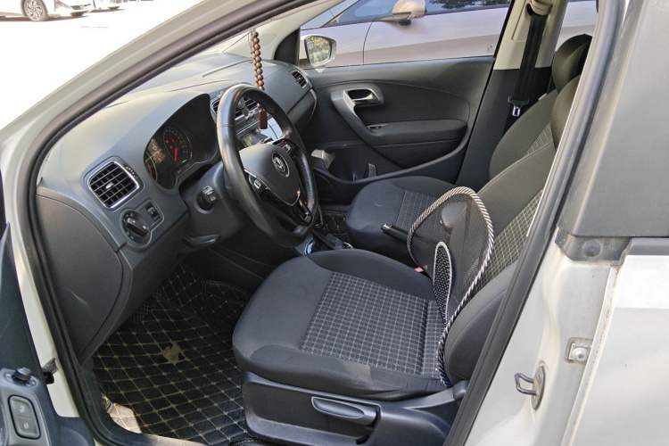 Used Volkswagen Polo 2016 1.6L Automatic Comfort Model Left Front Seat