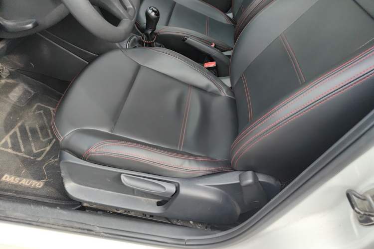 Used Volkswagen Polo 2016 1.4L Manual Fashion Model Left Front Seat