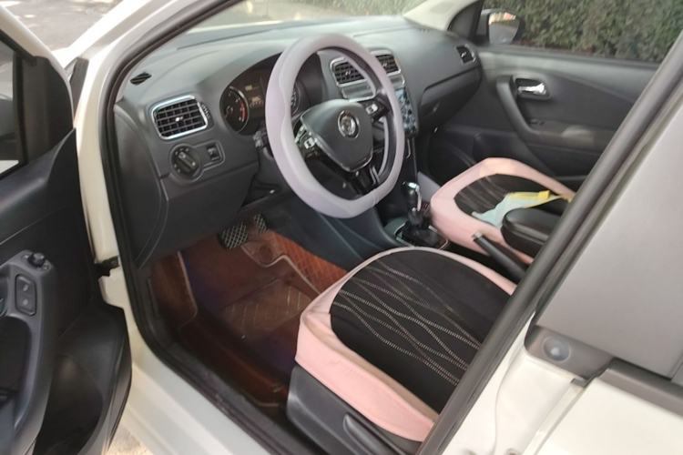 Used Volkswagen Polo 2016 1.6L Automatic Comfort Model Left Front Seat