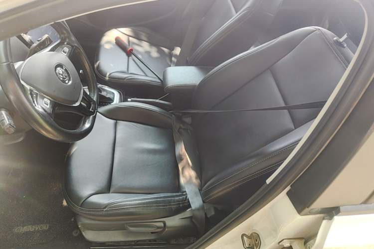 Used Volkswagen Polo 2016 1.6L Automatic Comfort Model Left Front Seat