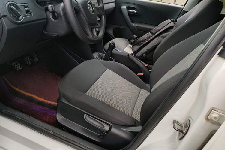 Used Volkswagen Polo 2016 1.4L Manual Fashion Model Left Front Seat