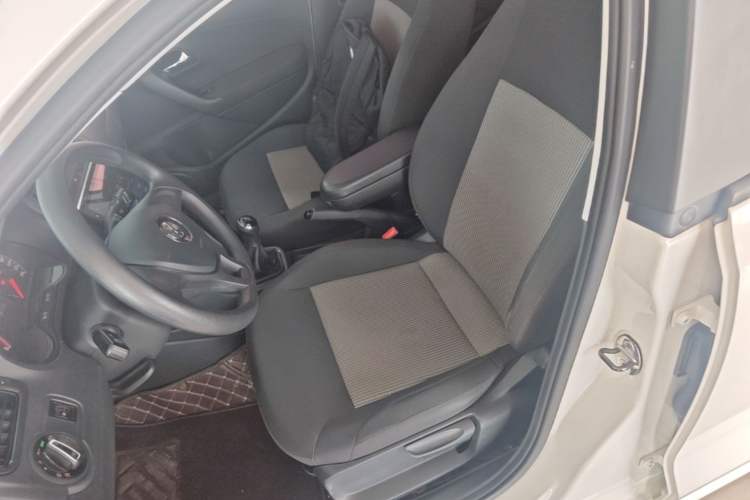 Used Volkswagen Polo 2016 1.4L Manual Fashion Model Left Front Seat
