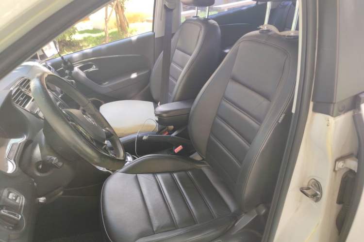 Used Volkswagen Polo 2016 1.6L Automatic Luxury Model Left Front Seat