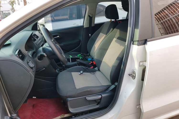 Used Volkswagen Polo 2016 1.4L Manual Fashion Model Left Front Seat