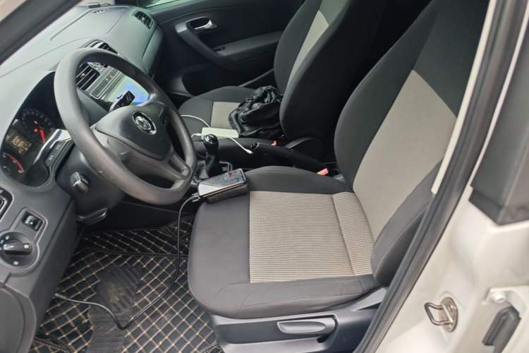 Used Volkswagen Polo 2016 1.4L Manual Fashion Model Left Front Seat