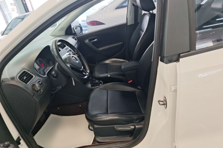 Used Volkswagen Polo 2016 1.6L Automatic Comfort Model Left Front Seat