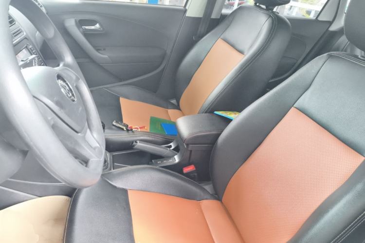 Used Volkswagen Polo 2016 1.4L Manual Fashion Model Left Front Seat