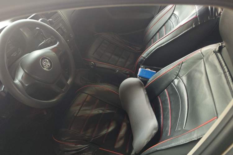 Used Volkswagen Polo 2016 1.4L Manual Fashion Model Left Front Seat