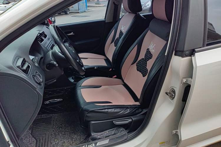 Used Volkswagen Polo 2016 1.6L Automatic Comfort Model Left Front Seat